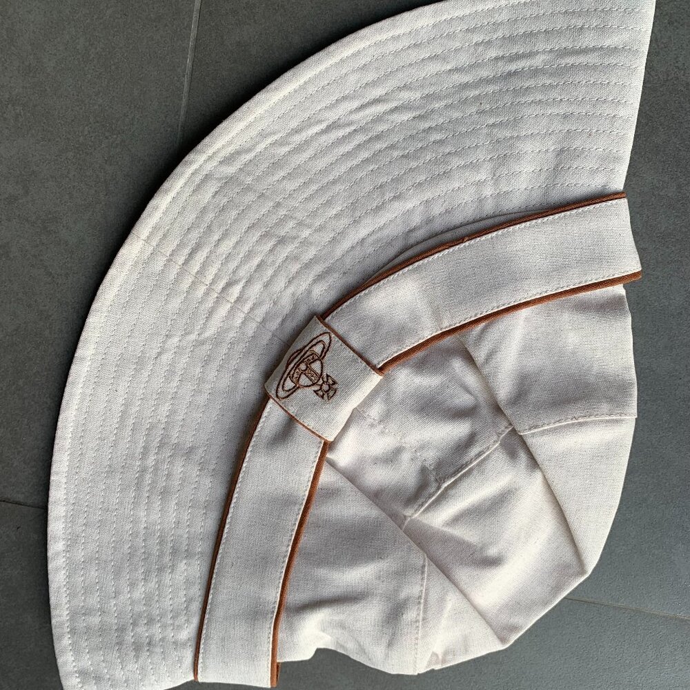 Vivienne Westwood Reversible Wide Brim Hat White Brown Orb Logo